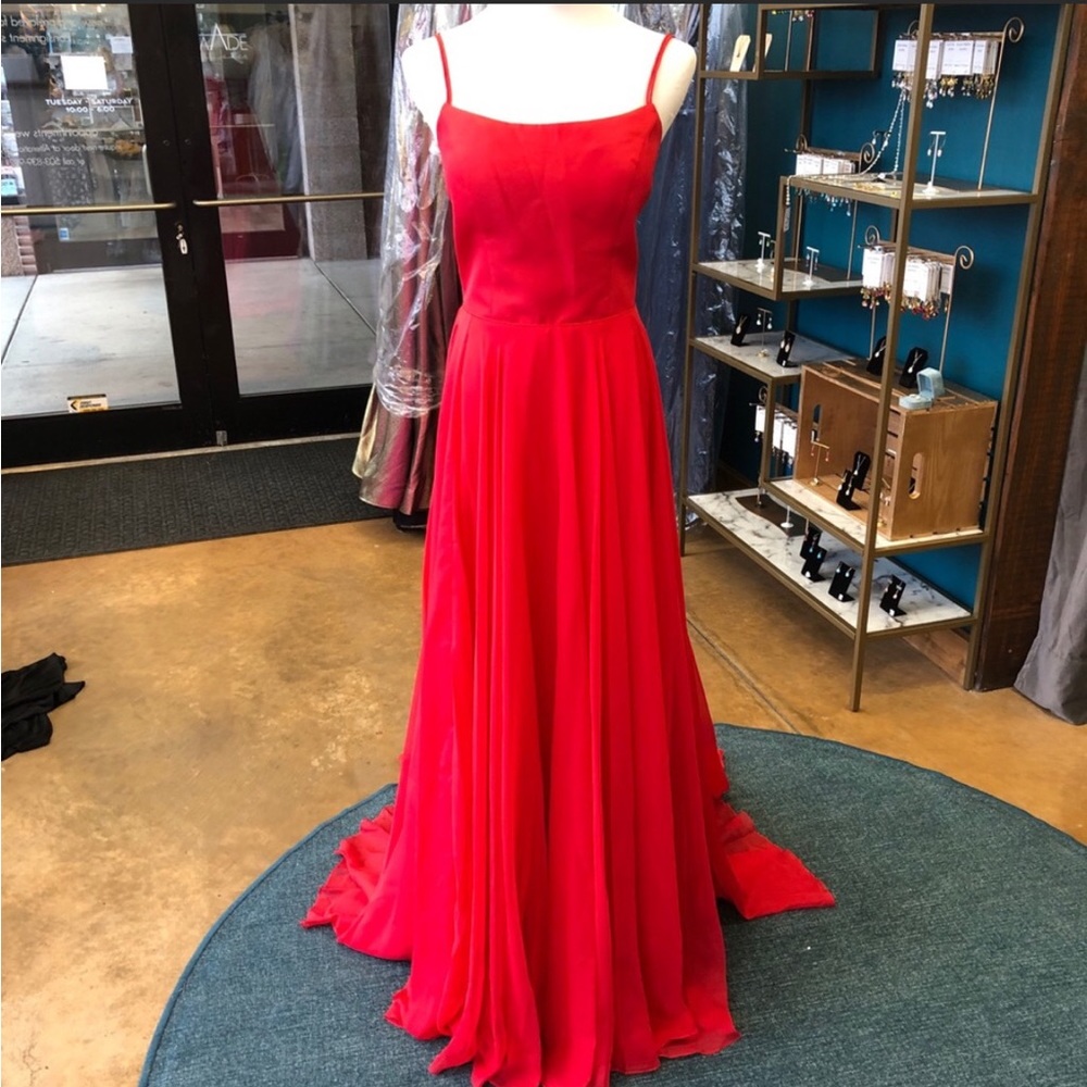 *BUY IT NOW* NWT Sherri Hill 👗